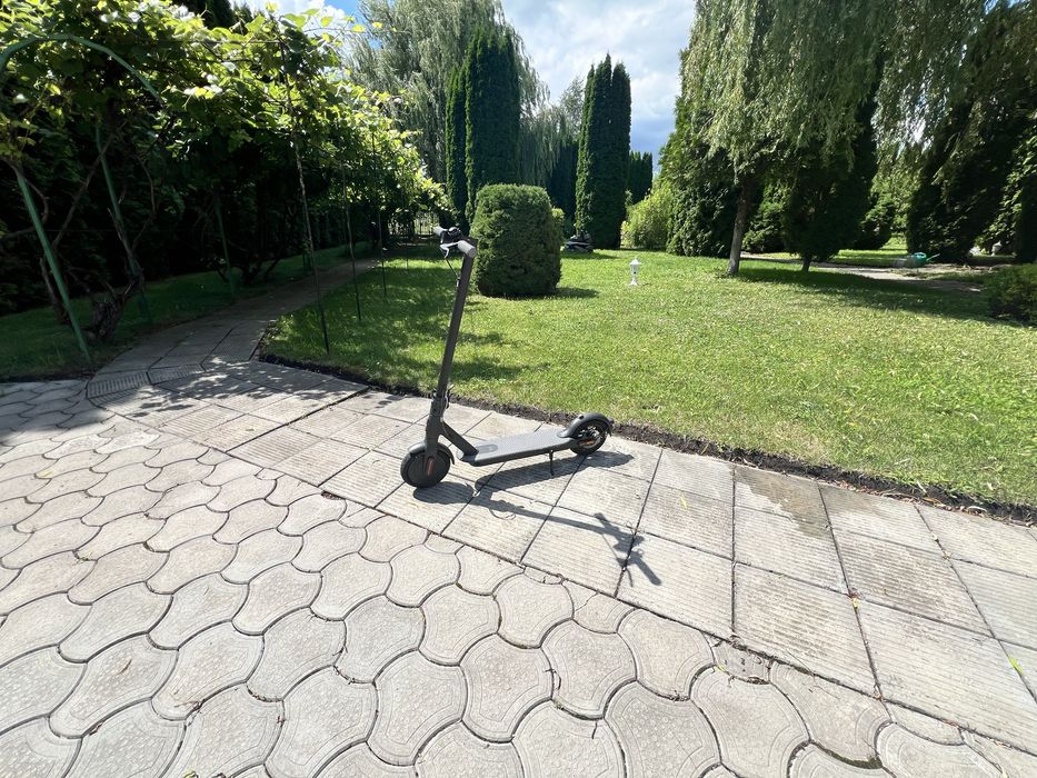 Електросамокат Xiaomi essential