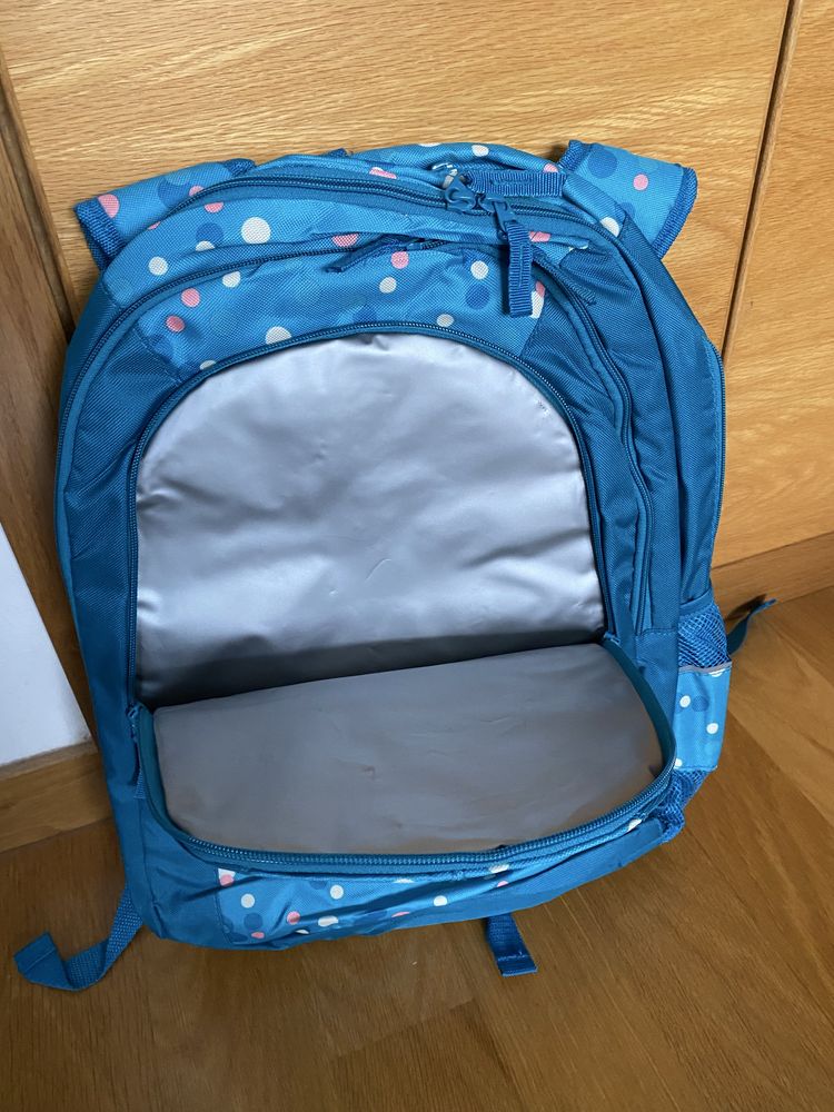 Mochila escolar nova