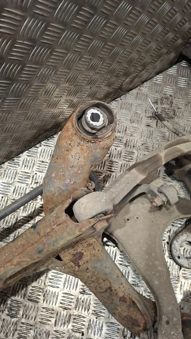 Belka Sanki Zawieszenia Tył Audi A4 B8 Avant