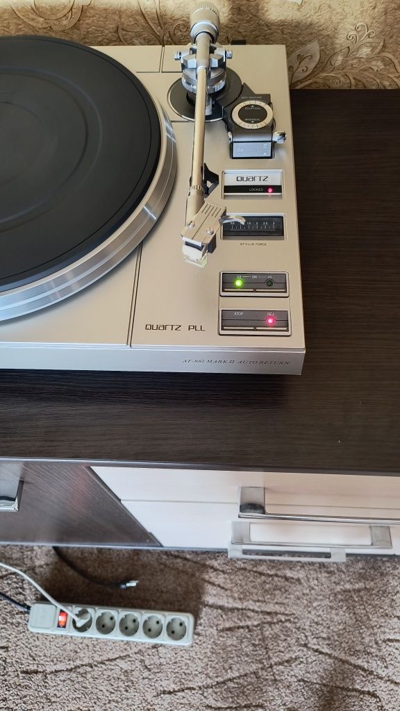 Вініловий програвач PHILIPS AF-887 MARK 2