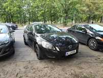 Volvo V60 Volvo V60 Kinetyczny. Drugi właściciel, kupiony od AutoHero 3 lat temu