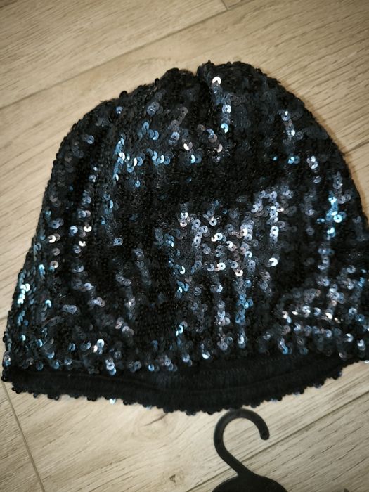 Czapka i rękawiczki damskie