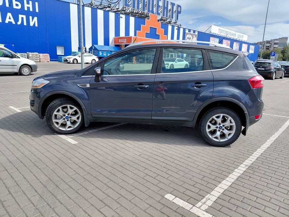Ford Kuga 2011 2.0 дизель