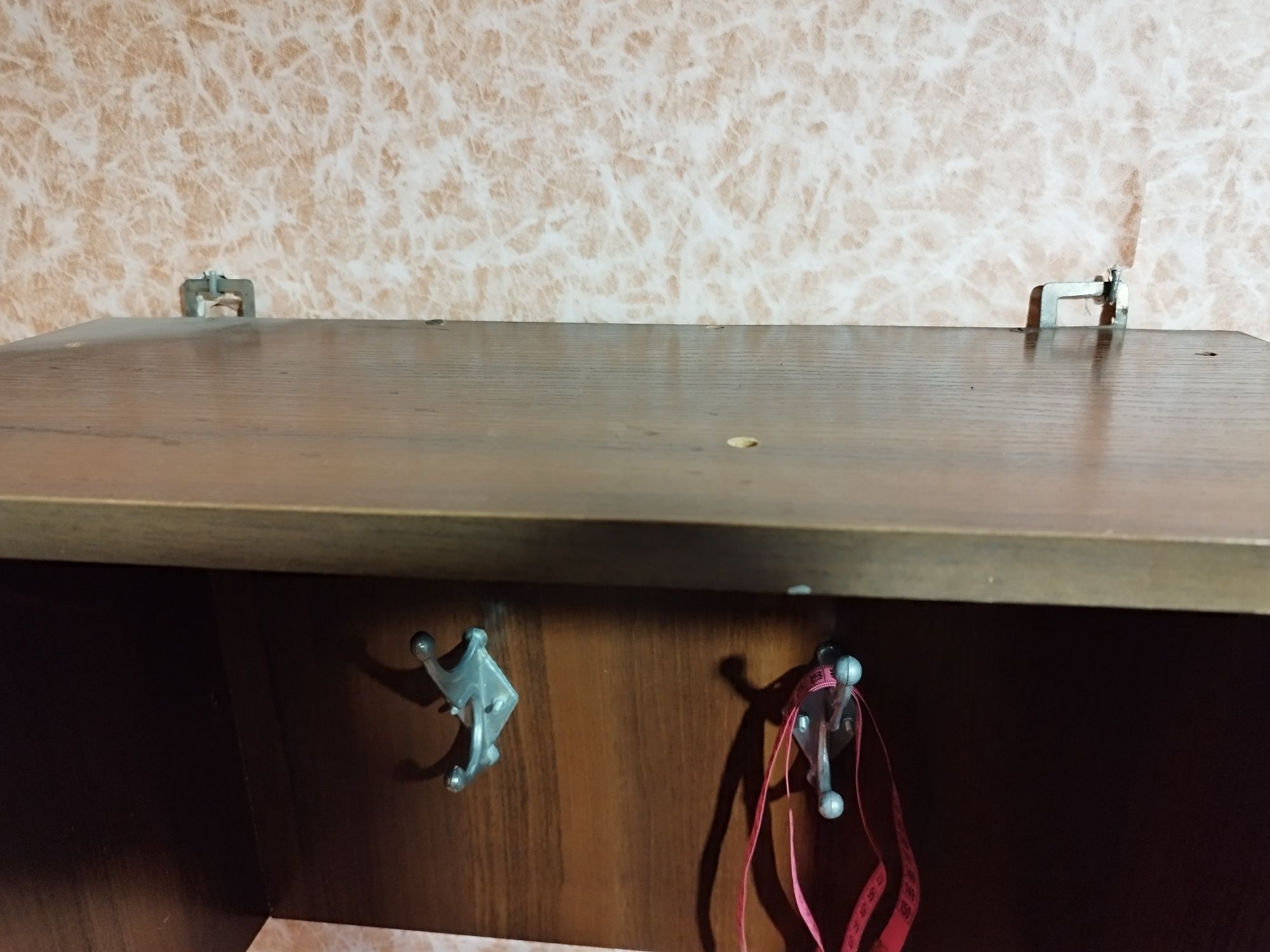 Вішалка в прихожу, маленька