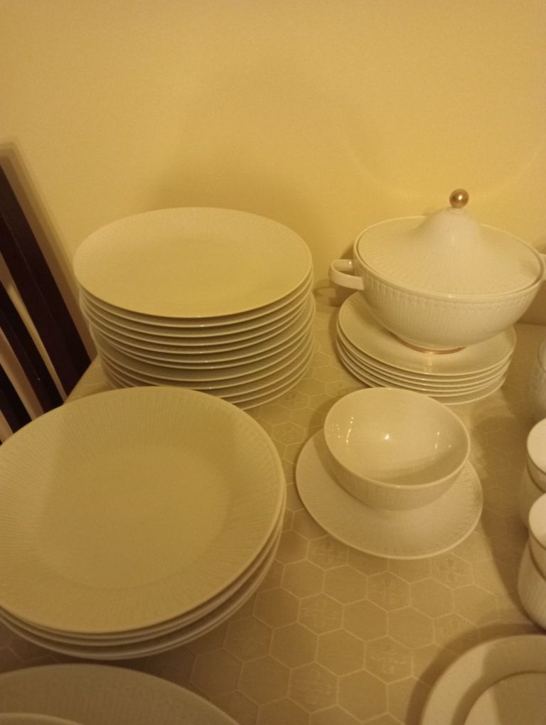 Zestaw obiadowy kawowy porcelana