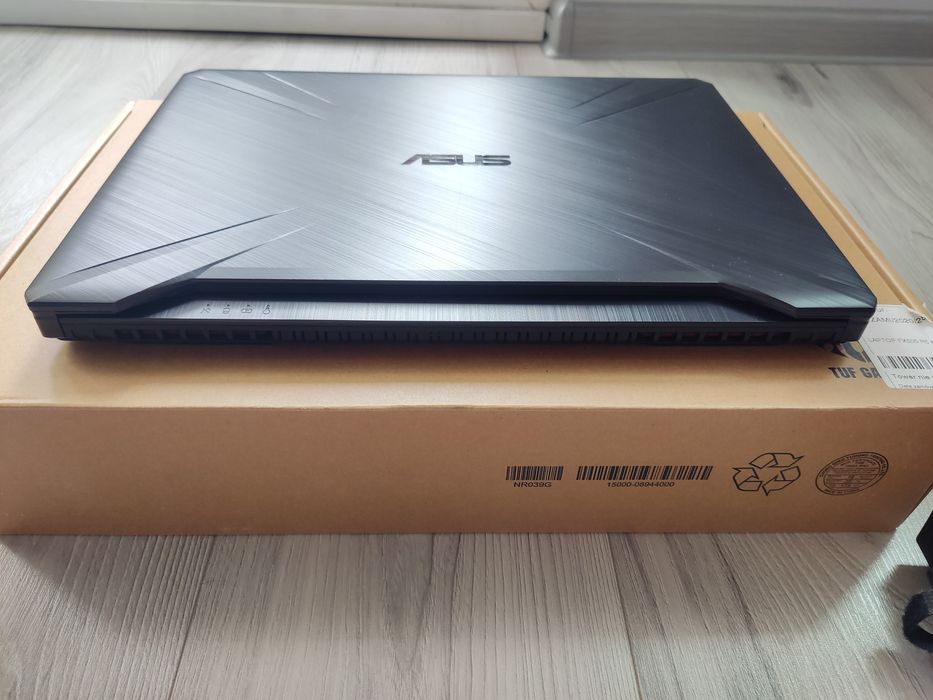Laptop Asus TUF Gaming FX505DT Ryzen 5/8GB DDR4/GTX 1650/512GB SSD