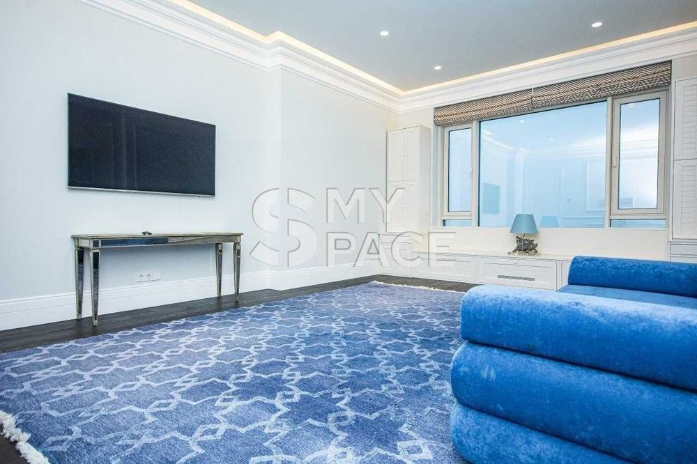 VIP Ремонт, вул. Мазепи 11-Б, вид на Дніпро