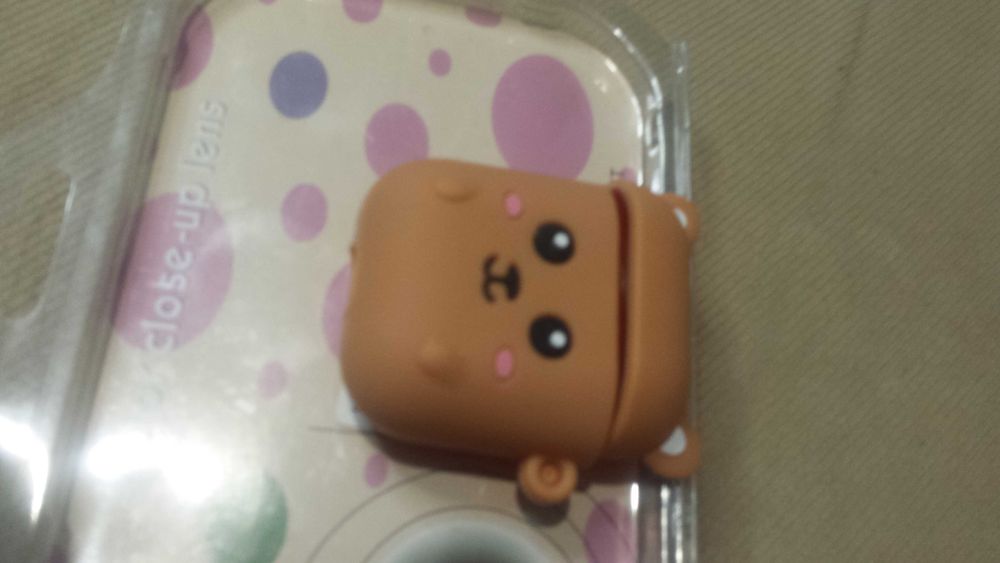 Чехлы для наушников, кейсов...