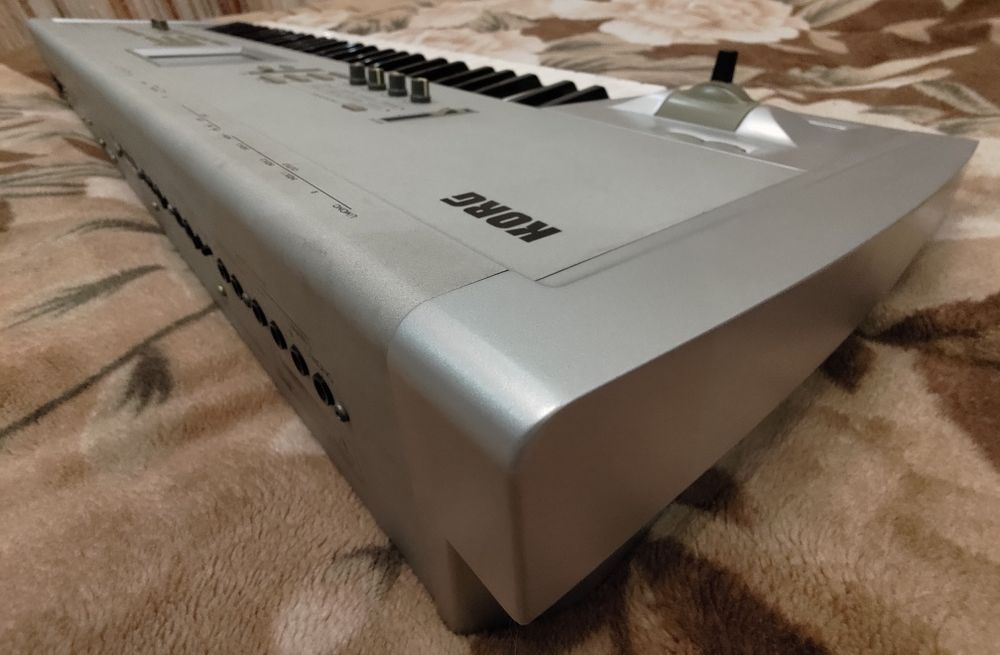 KORG TRITON (made in Japan)