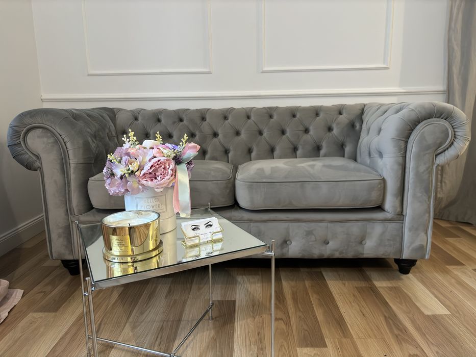 Sofa Chesterfield 2 osobowa aksamitna stan BDB