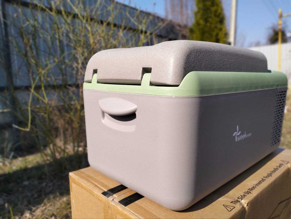 Автохолодильник морозильна камера Weekender 20 літрів