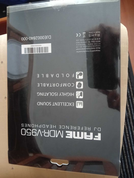 Headphones FAME MDR V950