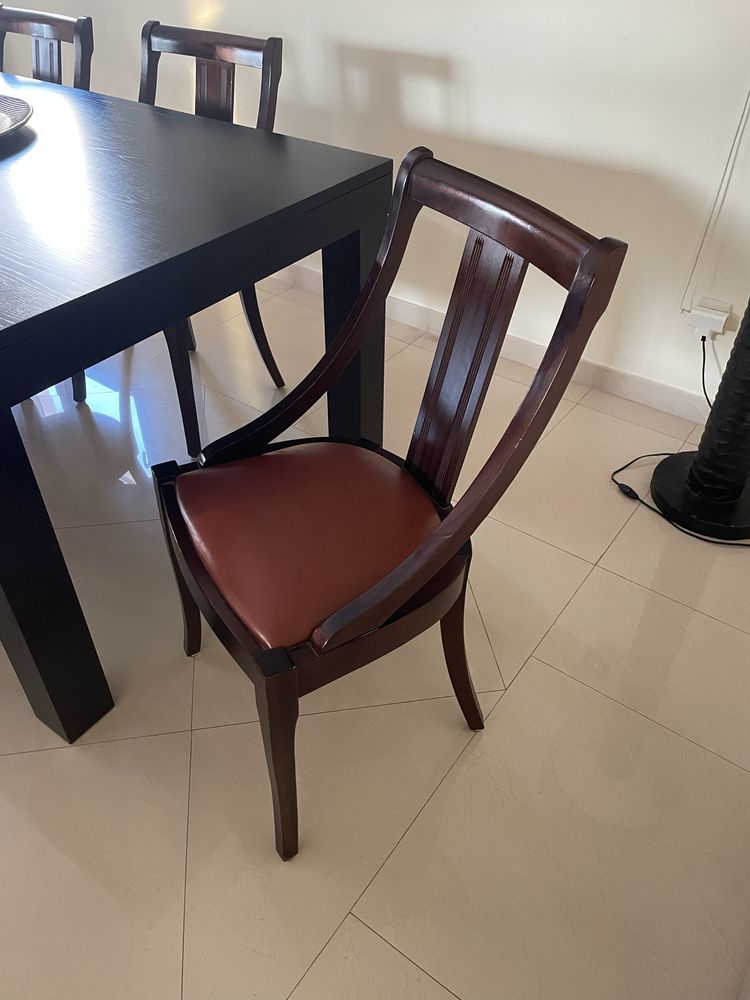 6 Cadeiras de sala de jantar