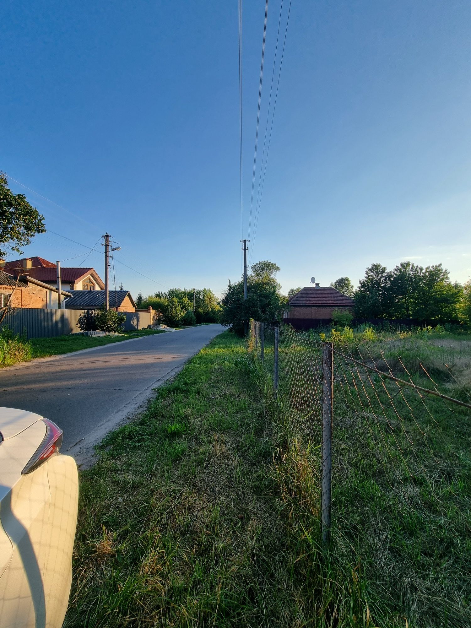 Вакуленці, гарна, простора земельна ділянка з будинком на 2ва входи