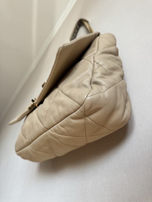 Оригінальна Chanel 19 Flap Bag – Cream Quilted Leather (як нова)