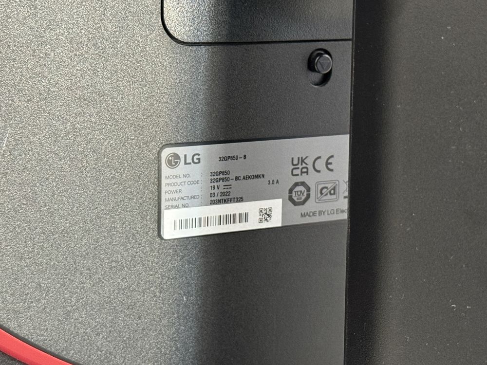 LG Monitor QHD de 32" 165Hz/180Hz - 32GP850-B