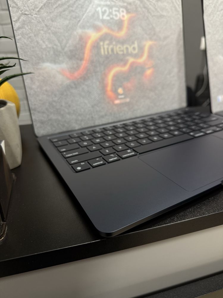 New Open Macbook Air M2 16/256gb midnight