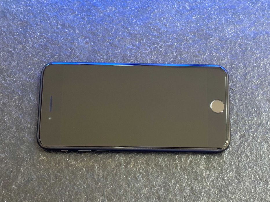 Smartfon APPLE iPhone SE 2020 64GB 4.7" Black / RATY