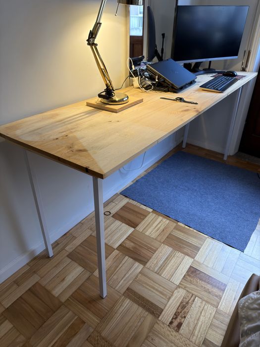 Mesa secretária ou bancada