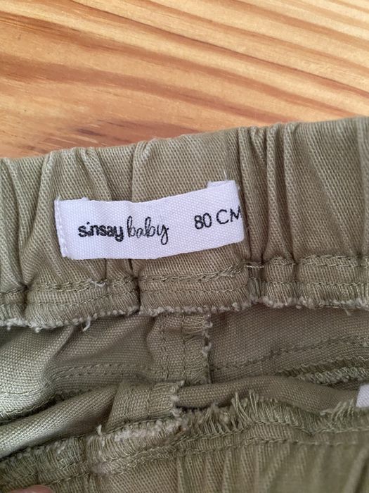 Jeansy niemowlęce zielone r. 80 Sinsay