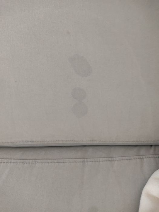 Sofá 3 lugares Norsborg IKEA com duas capas de cores diferentes