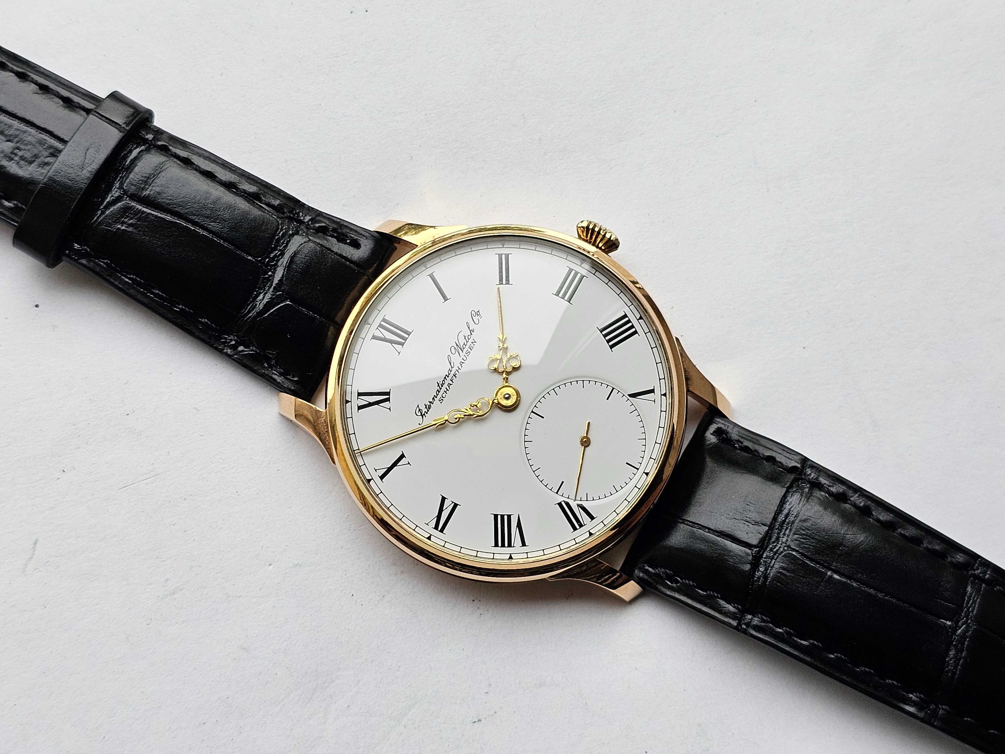Złoty IWC Schaffhausen lite złoto 14K pasówka