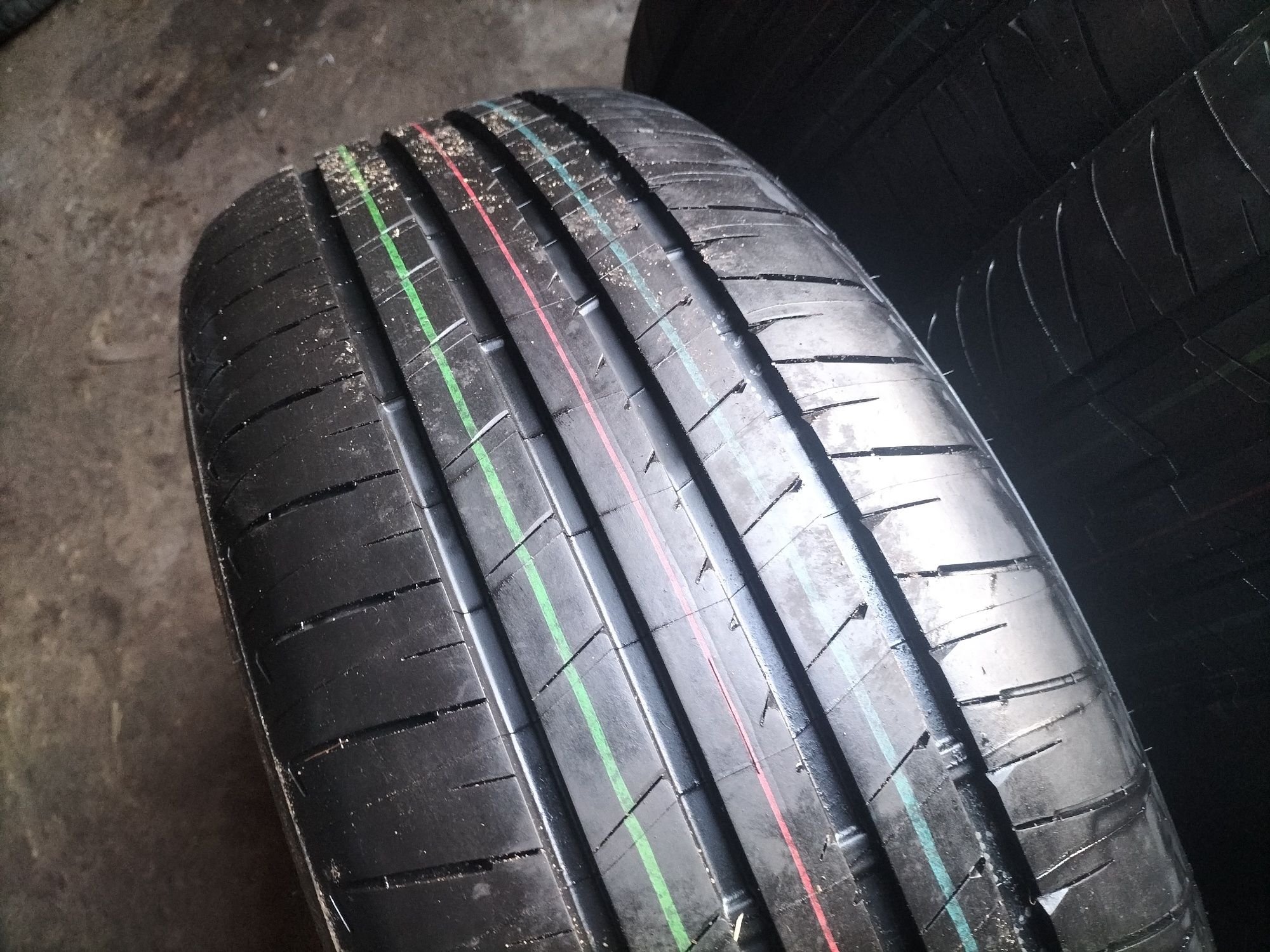 Opony letnie 235/50/20 Bridgestone 2022r.
