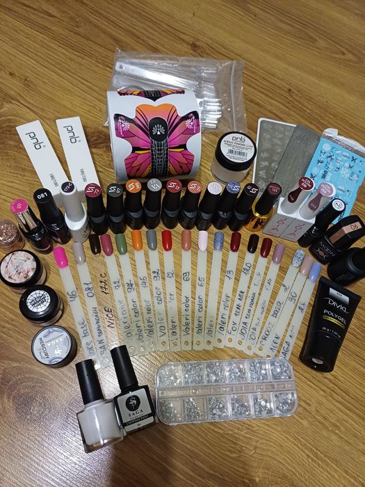 Продам, гель лаки,  і все що залишилось.