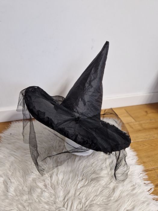 Kapelusz czarownicy Basic na Halloween z woalka