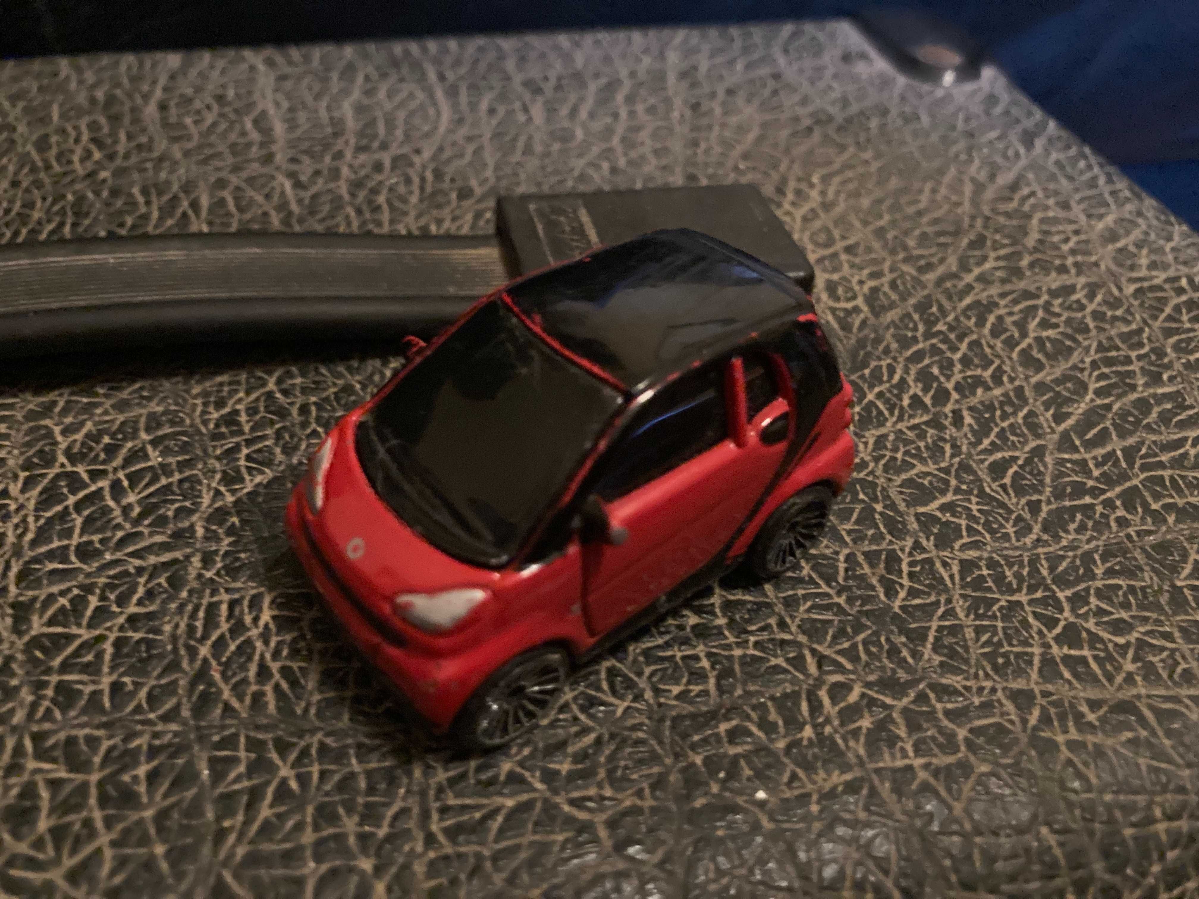 Miniatura SMART FORTWO - John World MAISTO ESCALA 1:64 Carrinho.