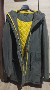 Ładna kurtka khaki żółta parka ze sznurkiem jesienna kieszenie kaptur