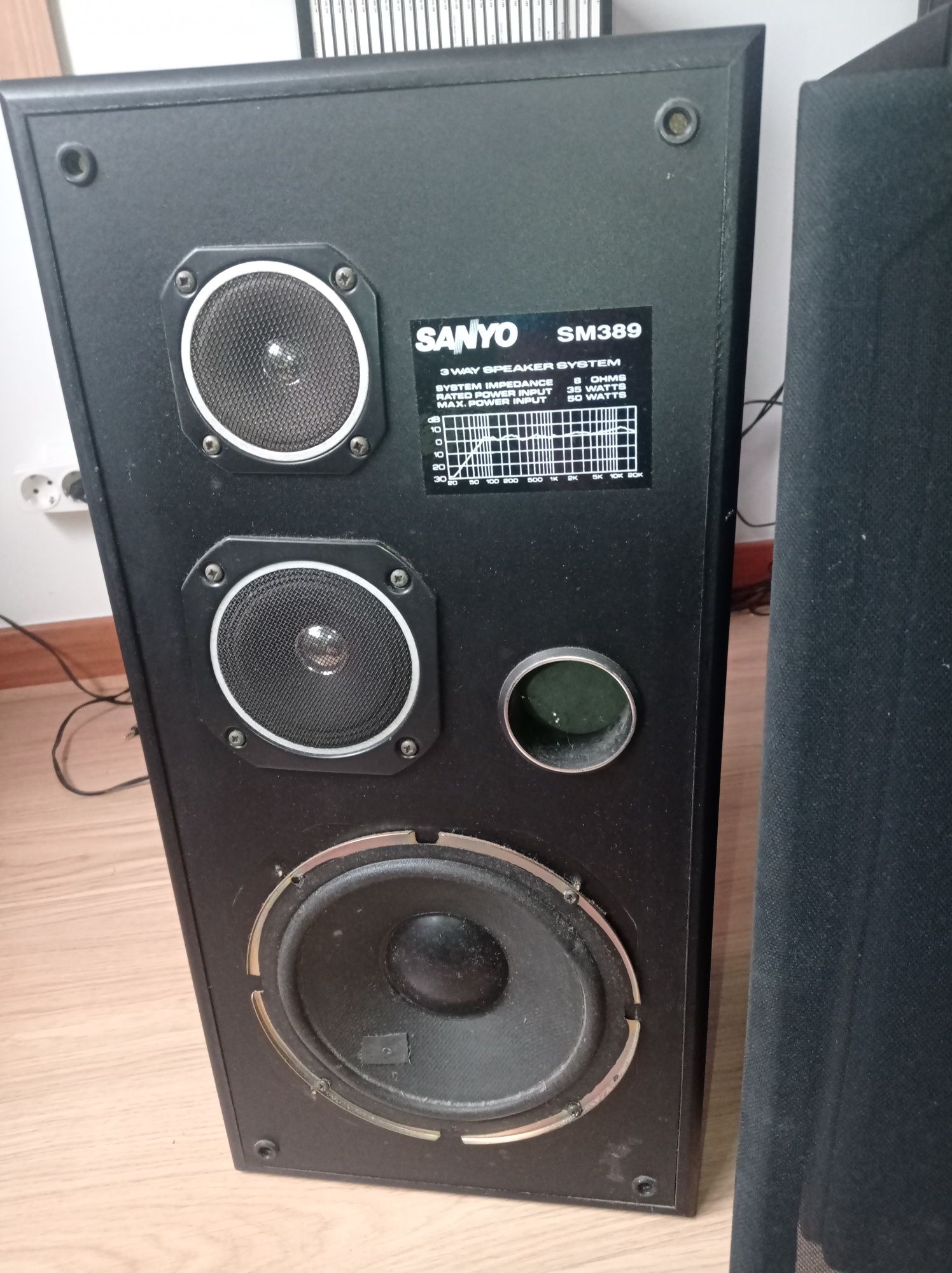 Colunas Sanyo SM-389