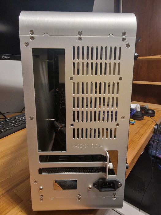 Obudowa mini itx jonsbo umx1