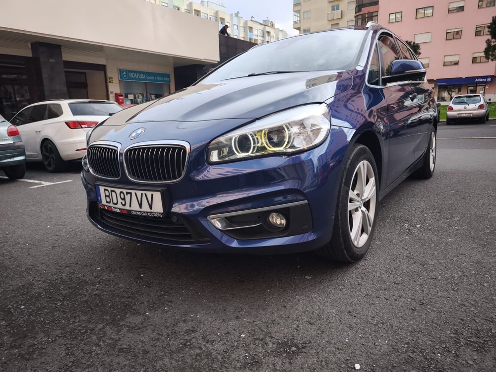 viatura de 7 lugares  bmw 216 grand tourer varios extras. Para troca
