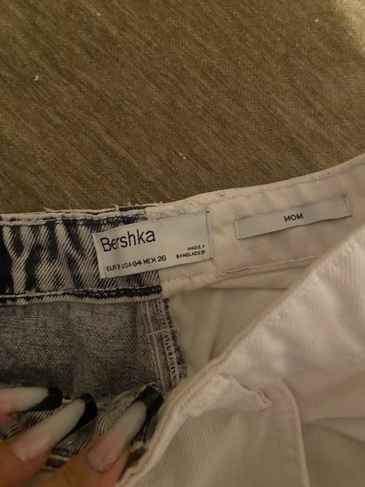 Calças Bershka, novas