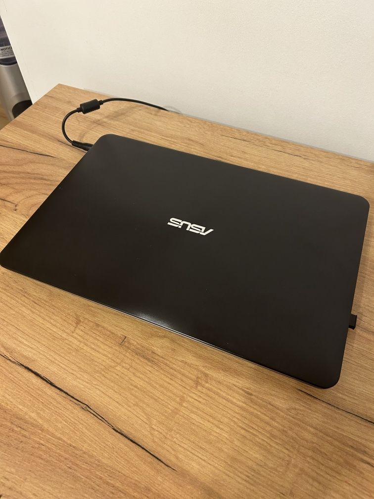 Laptop Asus X555LJ i3-4005U, 6GB RAM, 1TB HDD