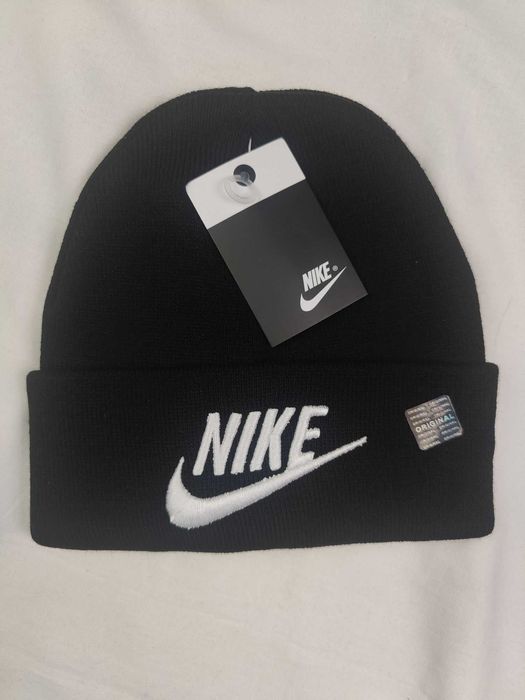 Czapka zimowa Guess damska męska czapki nike