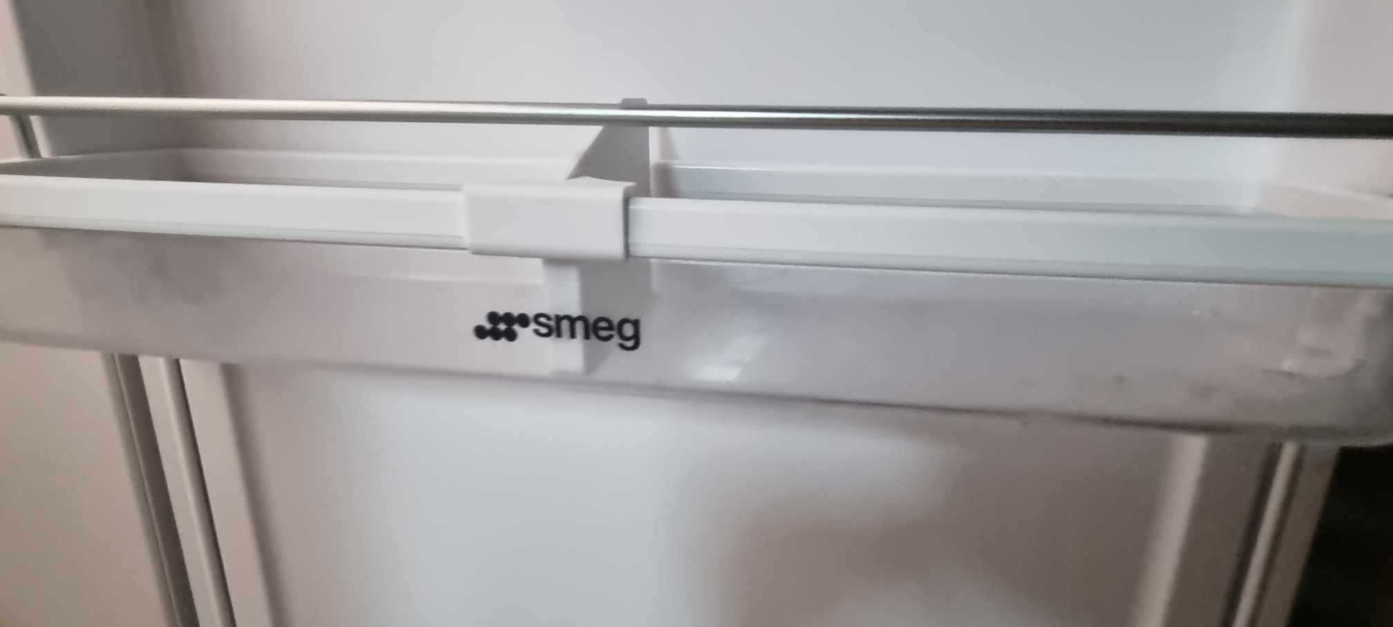 Frigorifico combinado Smeg de encastrar