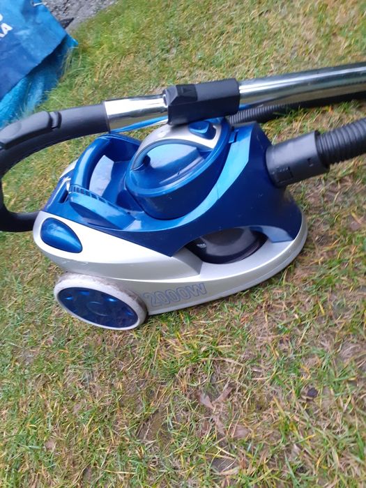 Sprzedam odkurzacz mocny 2000 W