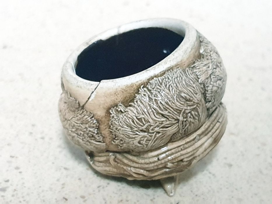 Linda garrafa / cantaril em cerâmica artistica