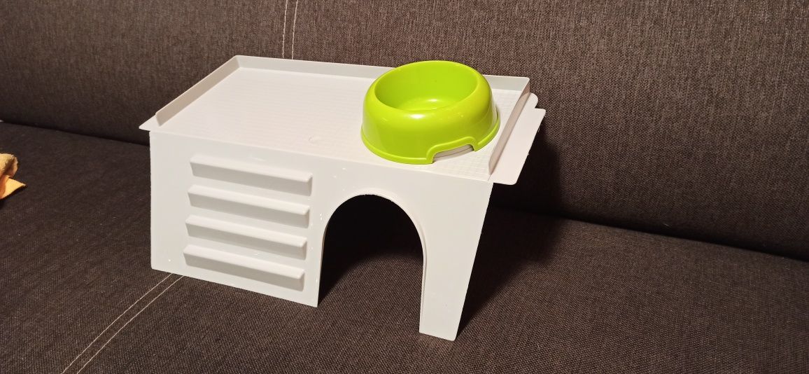 Balkon/podest/domek Ferplast