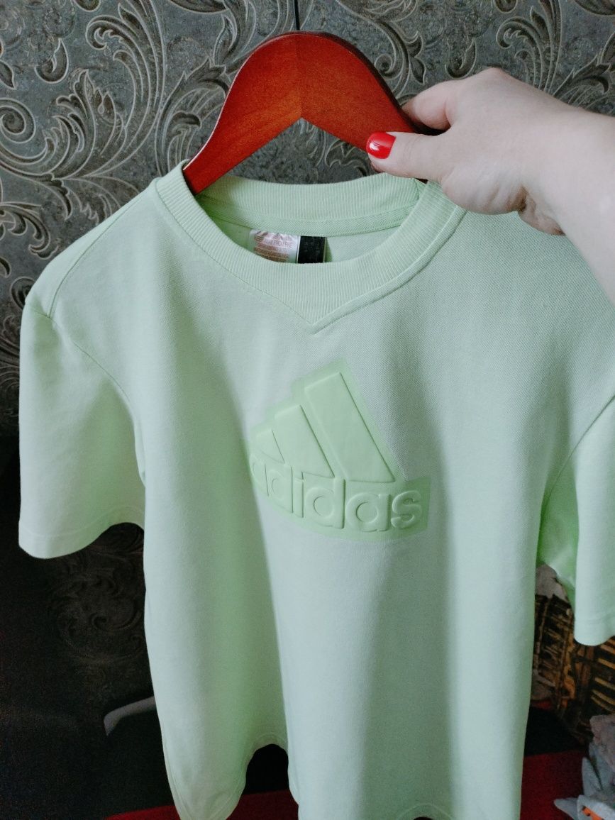 Футболка Adidas,L