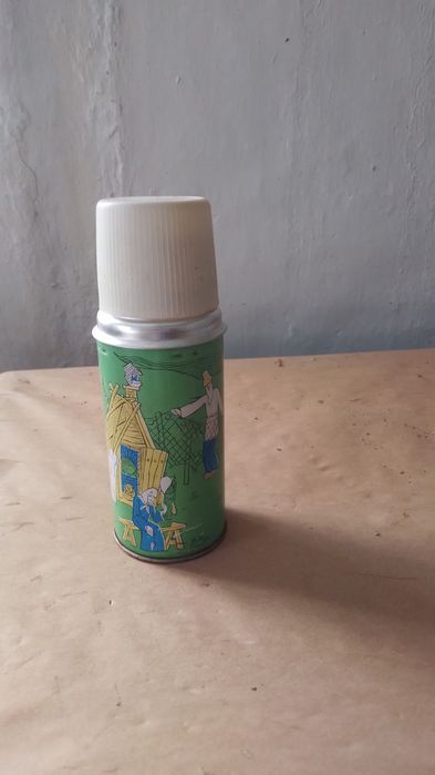 Радянський дитячий термос