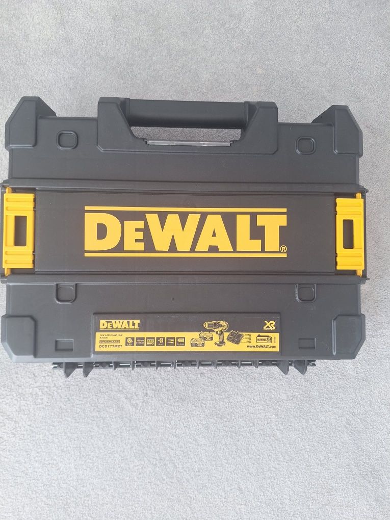 Wkrętarko wiertarka dewalt