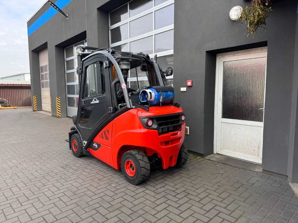 Wózek widłowy Linde H25T-02 2015 rok TRIPLEX kabina 409