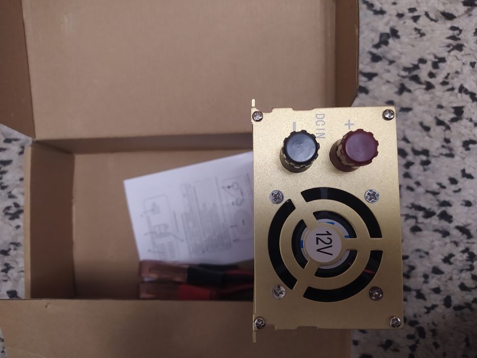 Чистий синус! Автомобільний Перетворювач (інвертор) 12V-220V 1600W