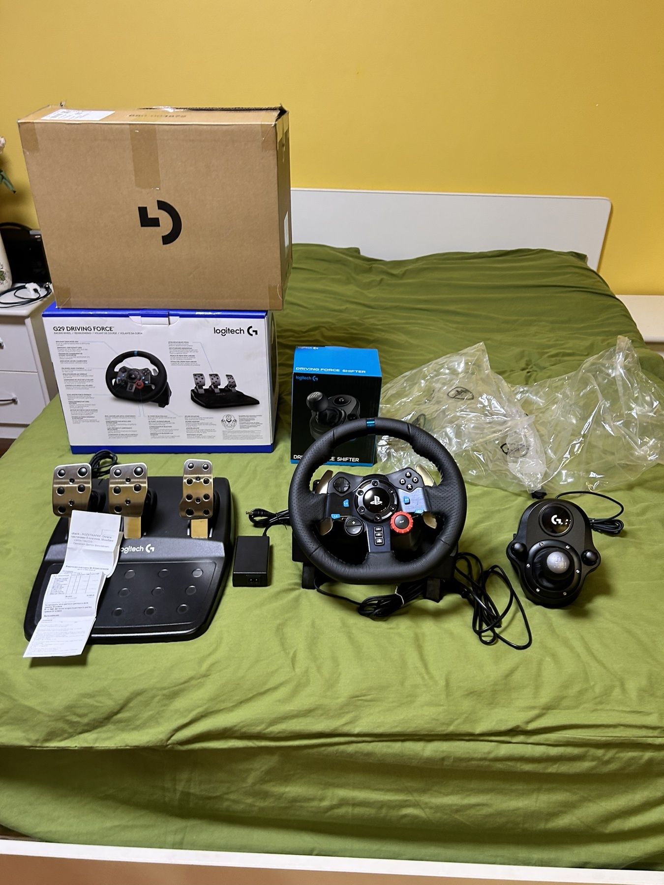 Кермо/Руль Logitech G29+Коробка передач Logitech Driving
Force Shifter