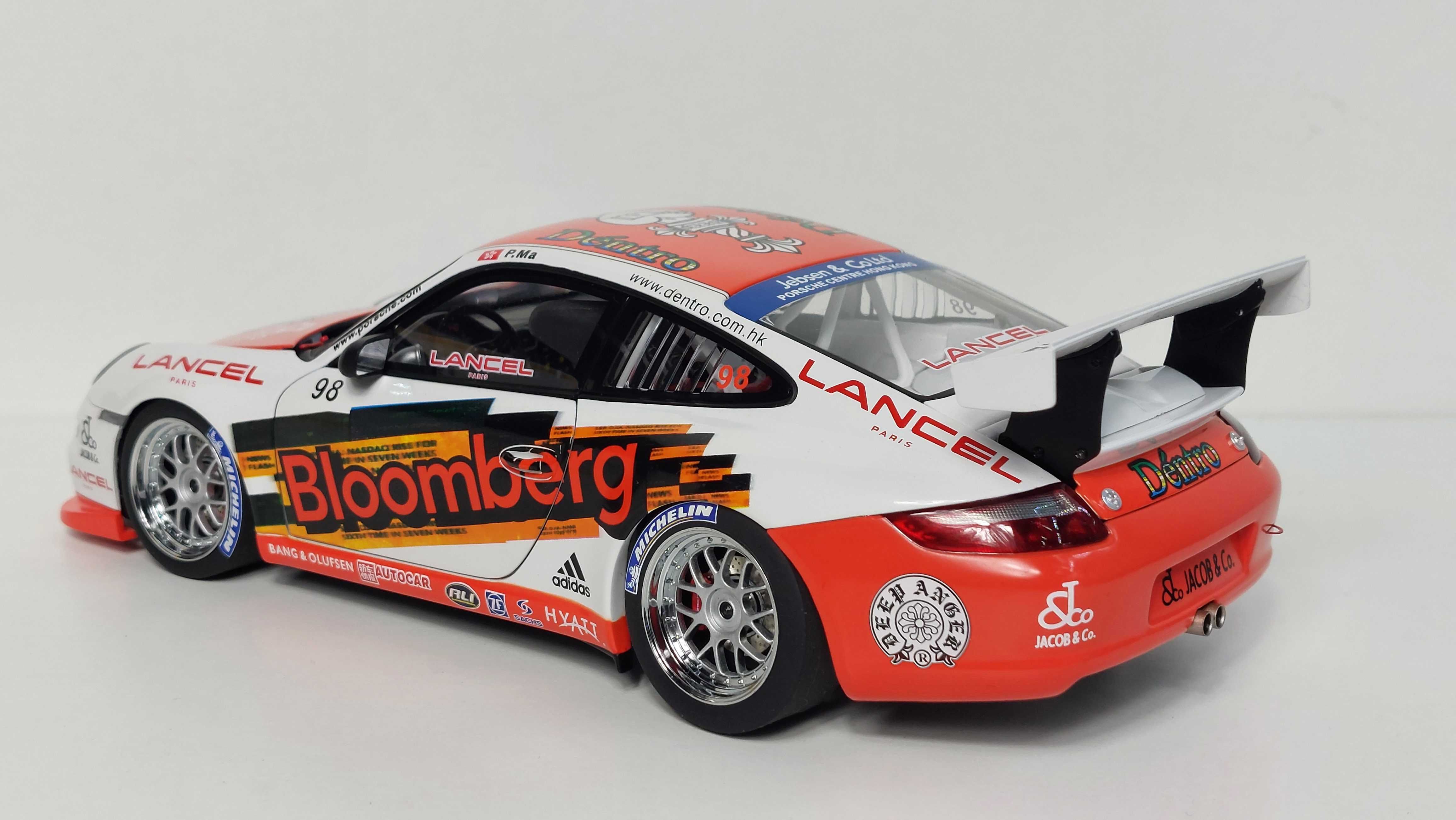 Porsche 911 (997) GT3 CUP Bloomberg Autoart 1:18