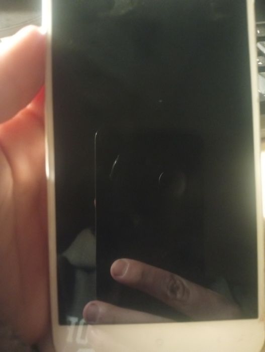 Продам телефон Redmi 5a 2/16