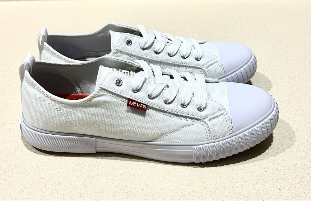 Кеди LEVi’S 100% оригінал США! Встигніть придбати!